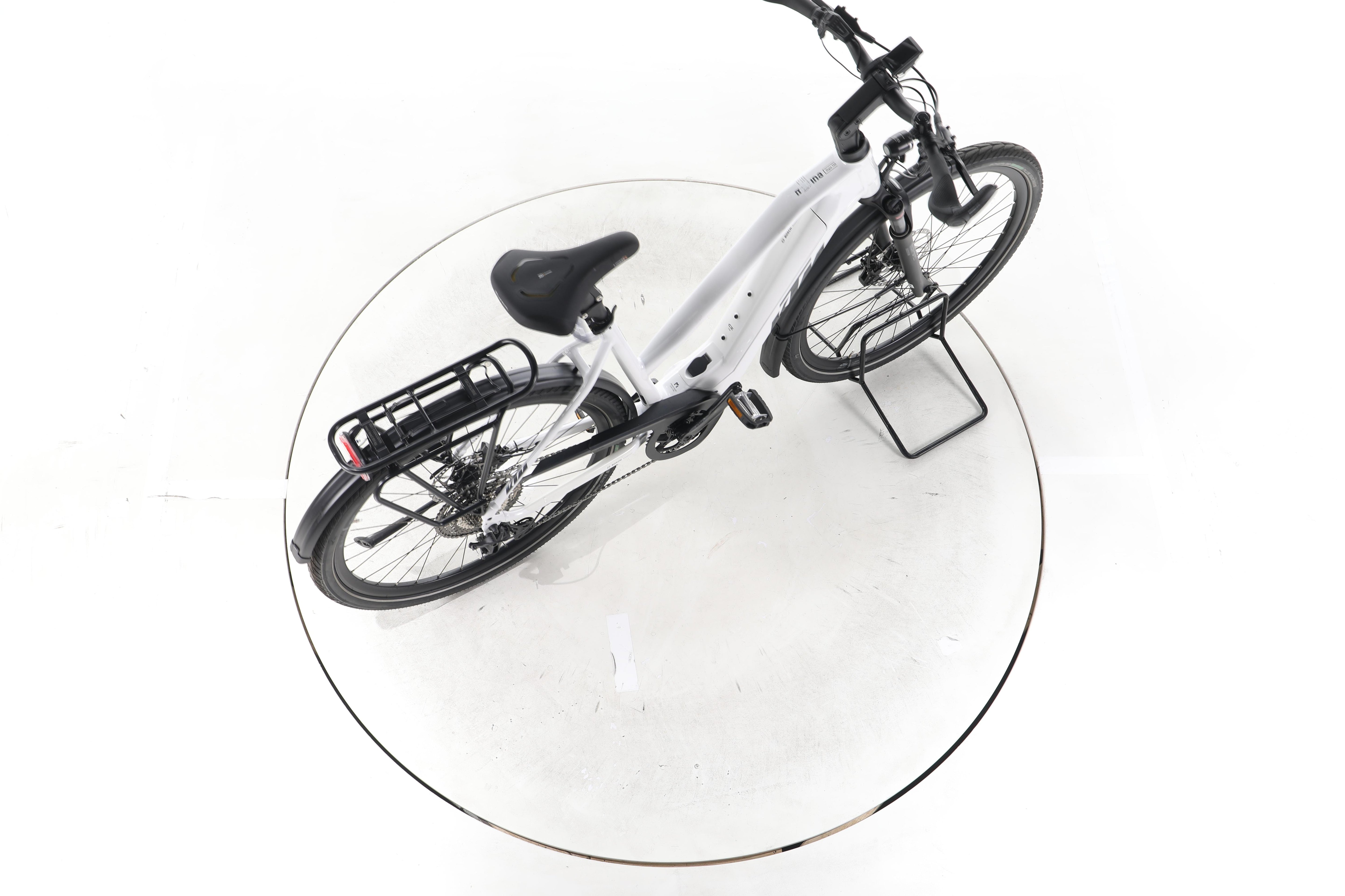 KTM Macina Style 720 Trekking E-Bike - Image 24